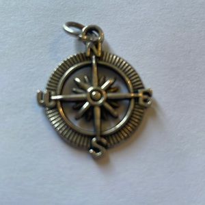 Cute Vintage Nautical Compass Charm for Necklace/Bracelet Silver Tone Lady/Men